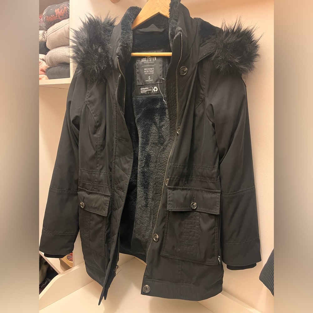 Hollister FAUX FUR-LINED COZY PARKA
